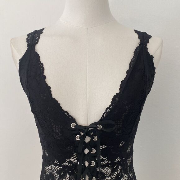 Free People Black Lace Gazy Eyes Lace-Up Bodysuit Size XS - Picture 5 of 11